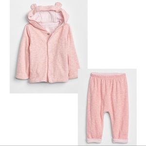 Gap 6-12 M Reversible Bear Hoodie & Pant Set